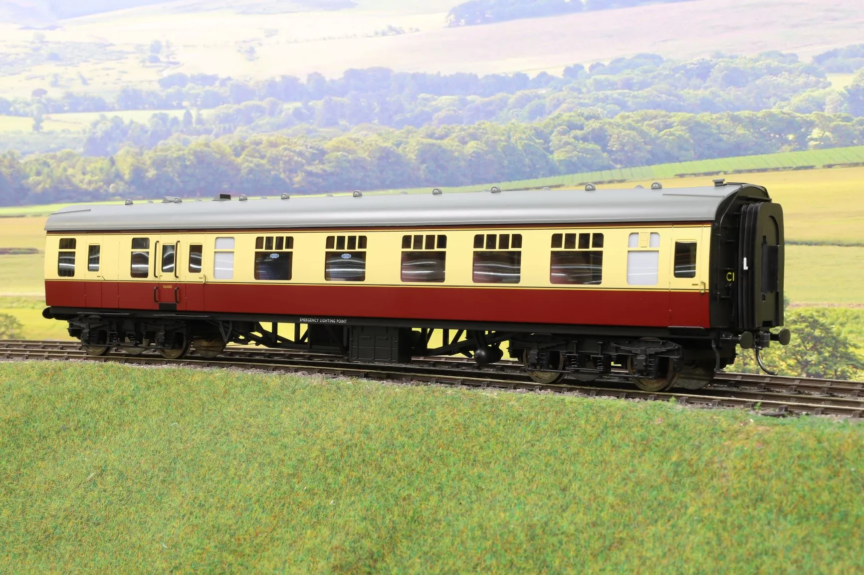 Darstaed D21-1-04 Finescale O Gauge BR Mk1 BCK (Brake Composite Corridor), Blood & Custard