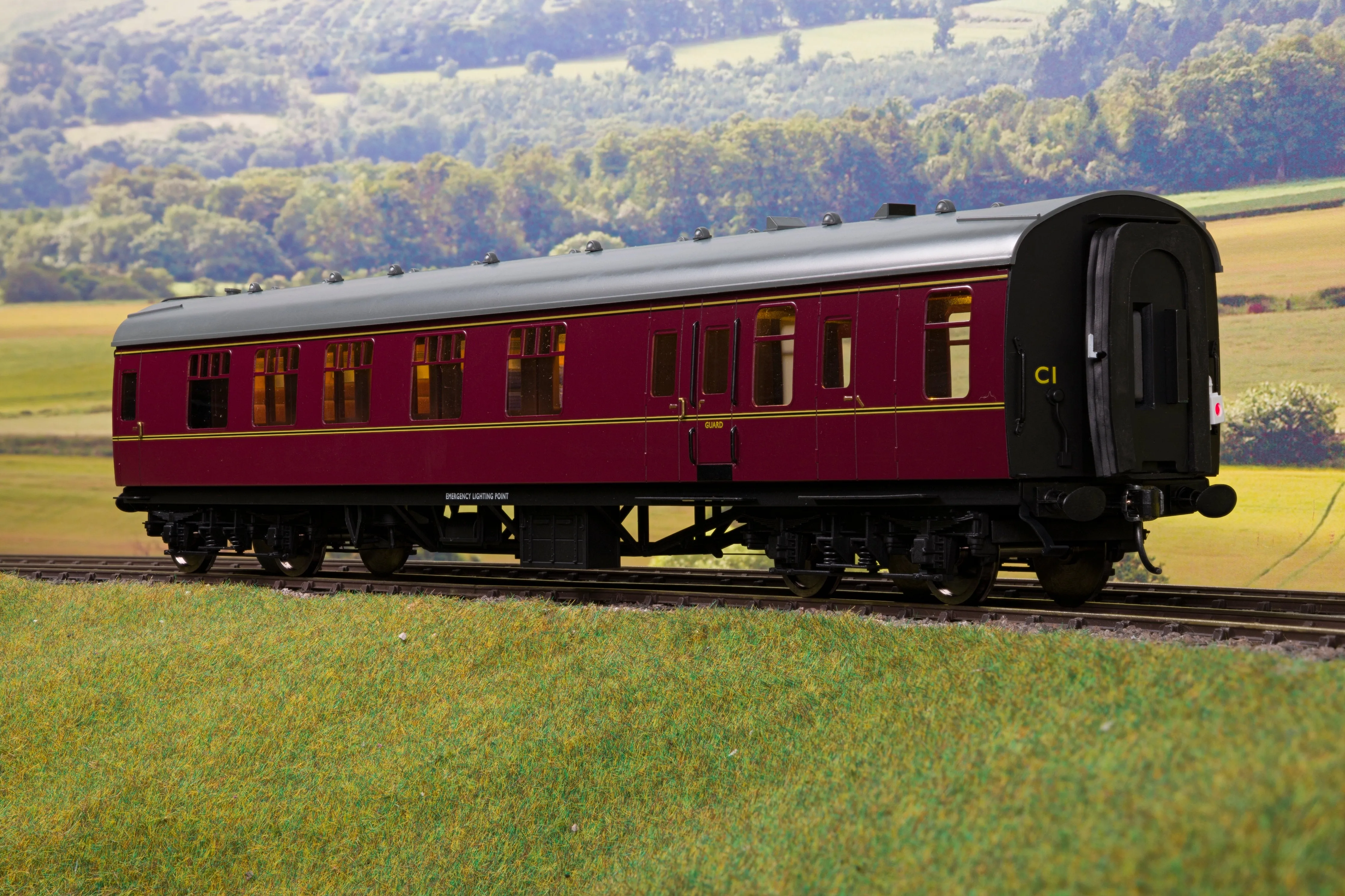 Darstaed D21-5-04 Finescale O Gauge BR Mk1 BCK (Brake Composite Corridor), Lined Maroon